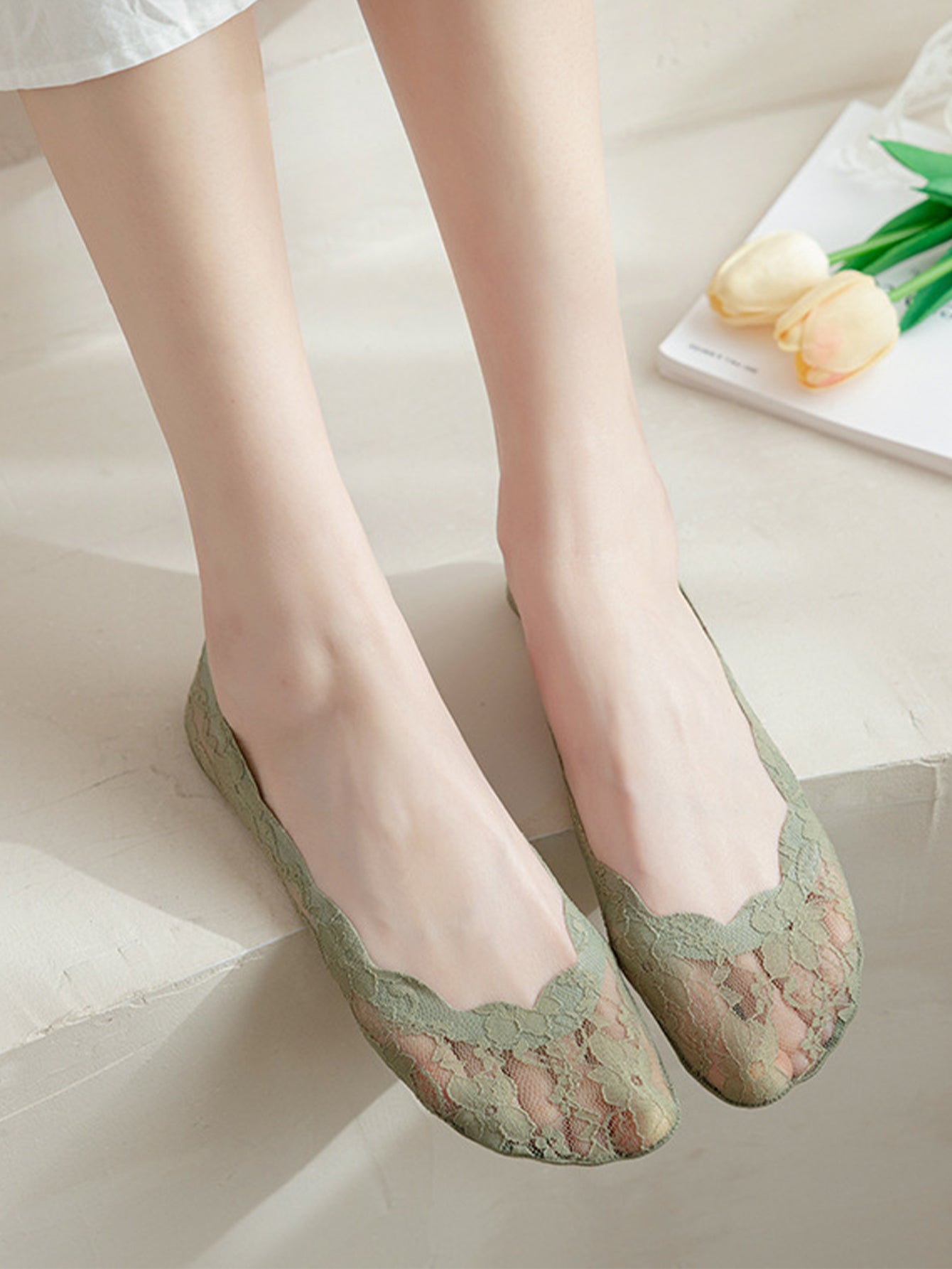 Low-Cut Lace Silicone Anti-Slip Lace Invisible Boat Socks