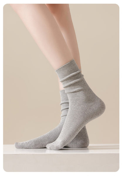 Women's Mid-Calf Cotton Socks for Fall/Winter Fine-Strip Knit Japanese Style White Puffy Socks