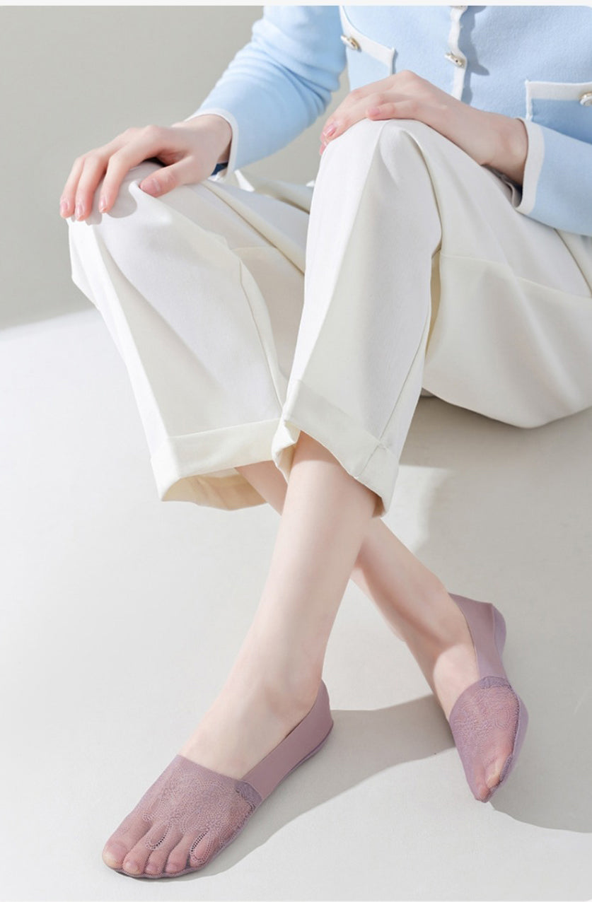 Women's Summer Lightweight Socks - Seamless, Invisible, Non-Slip, Stay-Up Short Socks