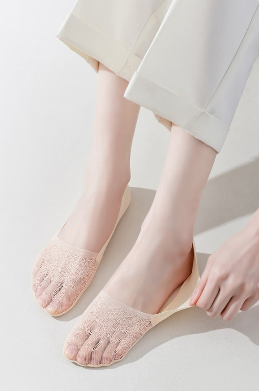 Women's Summer Lightweight Socks - Seamless, Invisible, Non-Slip, Stay-Up Short Socks